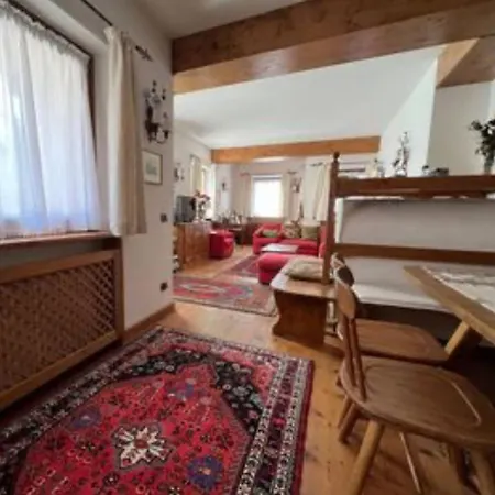 Alexander Home